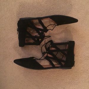 Mossimo Black Cut Out Flats with Tie